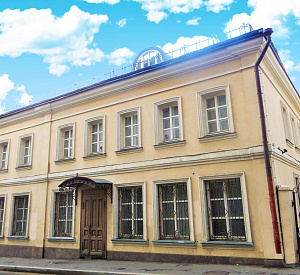 Сухаревский Б. пер, д 5 стр 1, Москва Здание целиком 898.0  Продажа