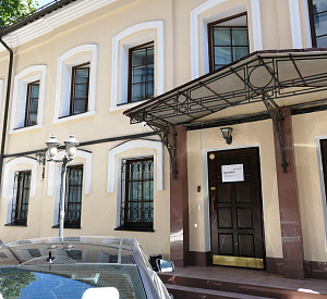 Бизнес-центр "Леонтьевский" Здание целиком 1377.1 350 Продажа