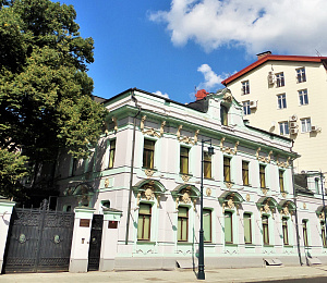 Остоженка ул, д 24, Москва
