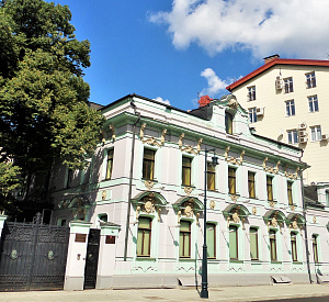 Остоженка ул, д 24, Москва Здание целиком 1500.0  Продажа