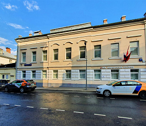 Дровяной Б. пер, д 8 стр 1, Москва 