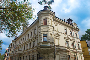 Харитоньевский Б. пер, д 10, Москва Здание целиком 1827.6  Продажа