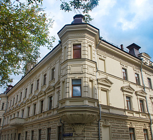 Харитоньевский Б. пер, д 10, Москва Здание целиком 1827.6  Продажа